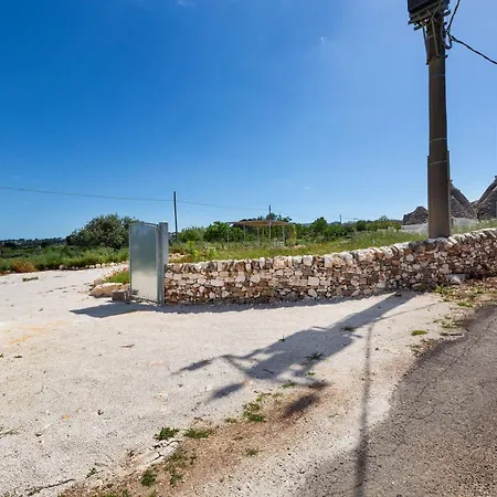 Brunaldi Trulli By Perle Di Puglia Villa *